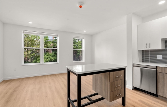 Studio, 1 bath, 420 sqft, $2,650, Unit 508