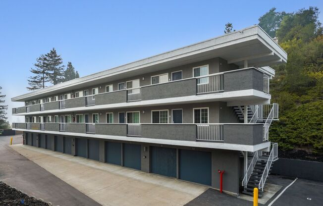 1 bed, 1 bath, $1,892, Unit 26