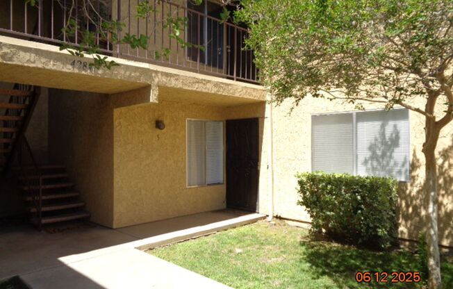 Single Story Condo in Park Somerset complex