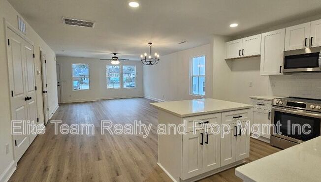 99 CRES AVE