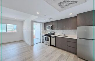 1 bed, 1 bath, 607 sqft, $2,350, Unit 602