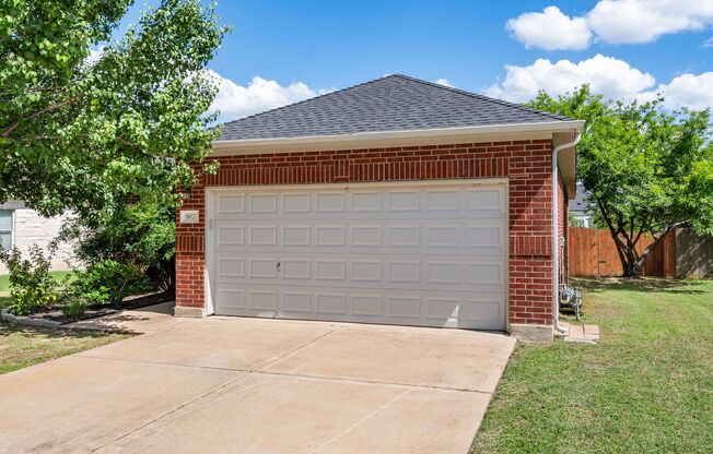 802 North Creek Blvd Leander, TX. 78641