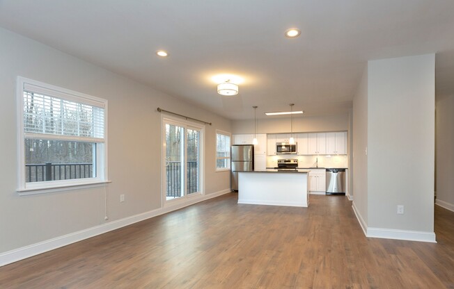2 beds, 2 baths, 1,293 sqft, $2,950, Unit Apt 322