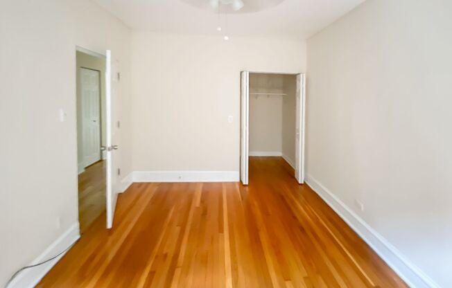 2 beds, 1 bath, 875 sqft, $2,495, Unit 1607-2