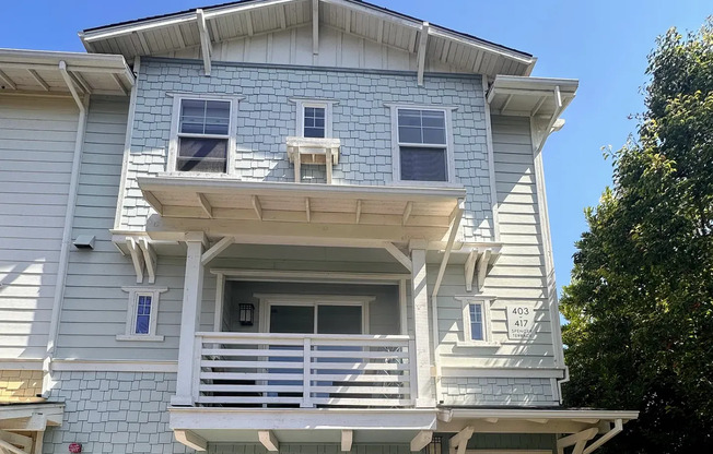 Amazing 3 bed 2 Bath Townhome!