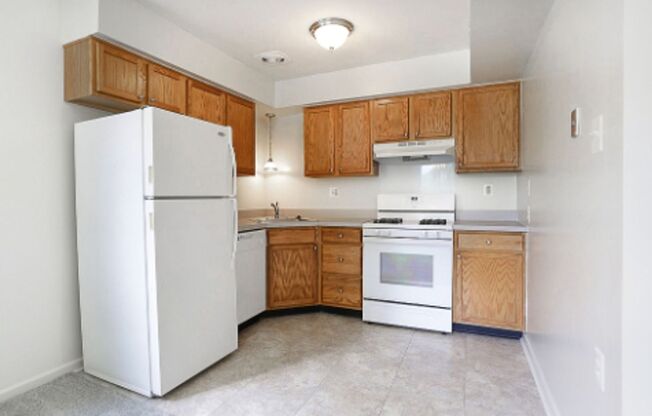 1 bed, 1 bath, 825 sqft, $1,705, Unit 532