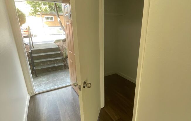 1 bed, 1 bath, 750 sqft, $1,525, Unit C104