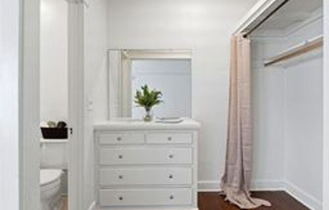 Melrose Apartments - Charming & Historic in the heart of Banker's Hill