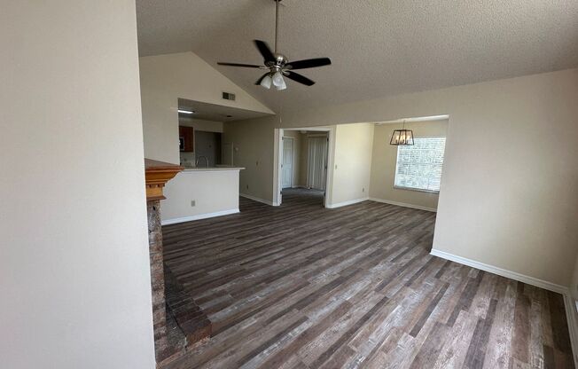 3 BEDROOMS W/2 FULL BATHS, 2nd FLOOR UNIT