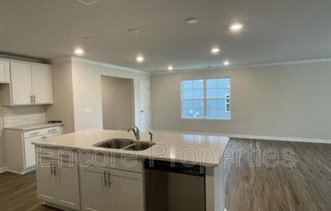 800 BELLEWOOD GDNS DR