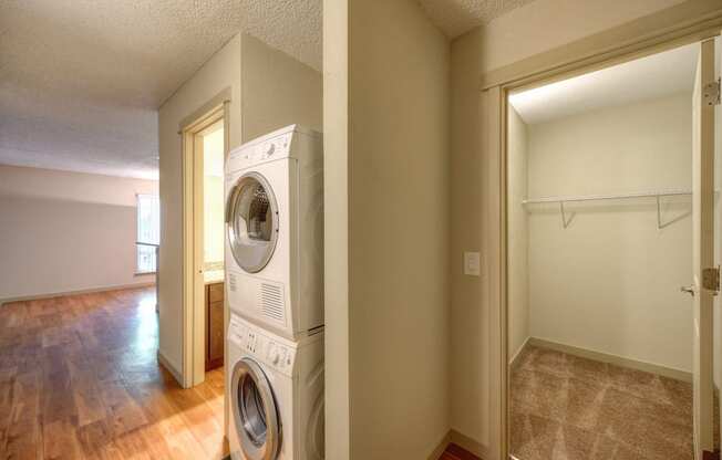 In Unit Washer Dryer, Extended Closet and Rug