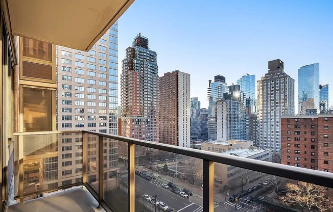 1 bed, 1 bath, 786 sqft, $6,100, Unit 11C