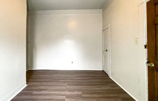 1 bed, 1 bath, 450 sqft, $725, Unit Unit 7