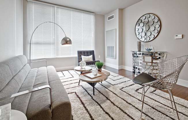 Queen Anne Apartments