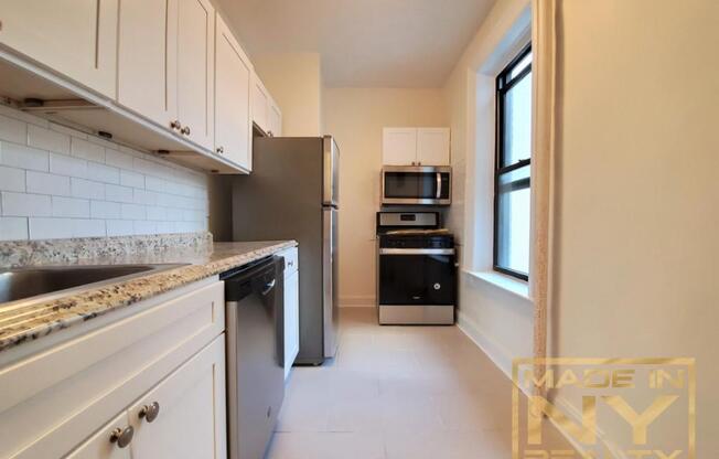 1 bed, 1 bath, $2,695, Unit C4