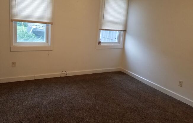 1 bed, 1 bath, 750 sqft, $825, Unit 2