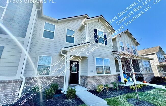 Ask about the move-in special for this 3BR, 2 1/2 BA townhouse located at 17303 Gibbons Pl., Westfield, IN.