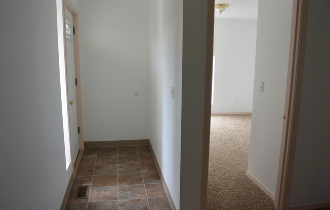 Beautiful 3 Bedroom Home in Woodland - 1994 Meadowood Loop