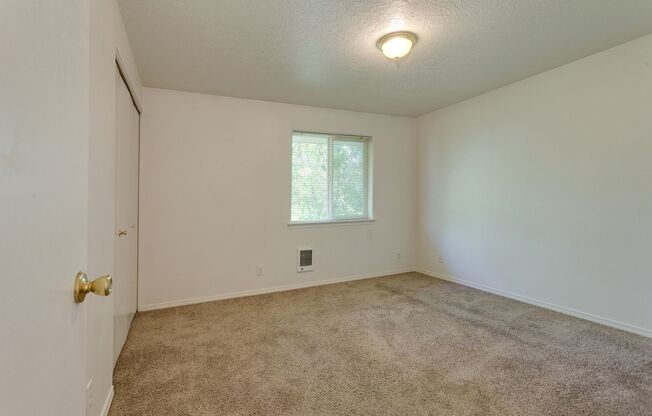 228SE106TH