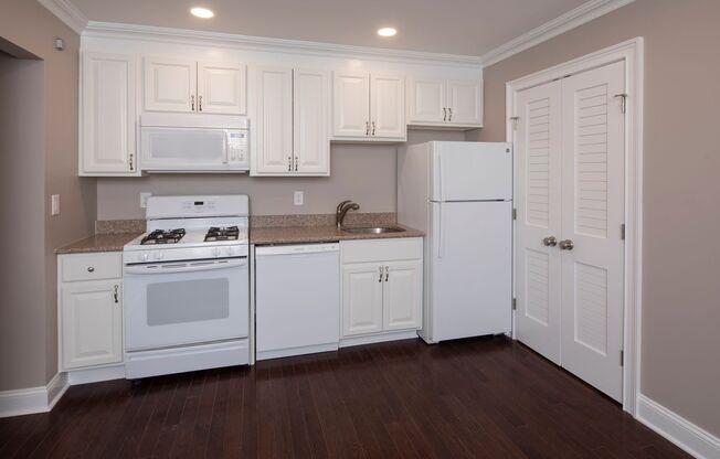 1 bed, 1 bath, 450 sqft, $2,095, Unit 49A
