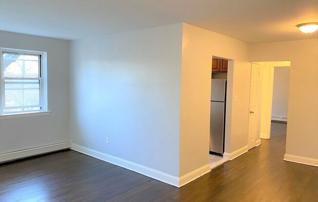 1 bed, 1 bath, $2,150, Unit 1059 1B