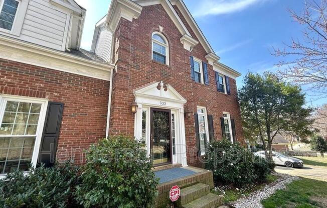 332 WALNUT PT DR