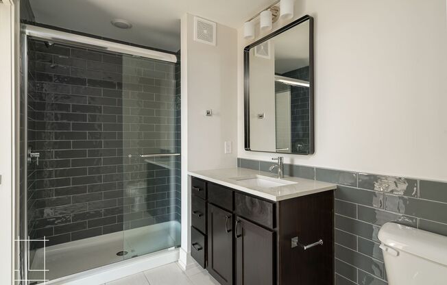 2 beds, 2 baths, $1,750, Unit 1050 N 4th St. Apt. 201