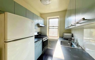 Studio, 1 bath, $1,600, Unit E8