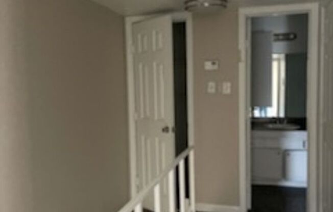 2 beds, 1.5 baths, 949 sqft, $1,450, Unit 281