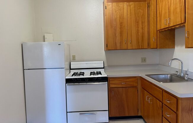 1 bed, 1 bath, 777 sqft, $1,895, Unit 106