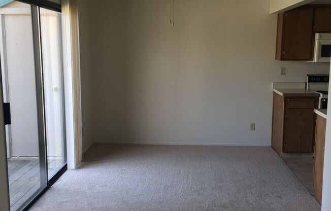 2 beds, 1 bath, 875 sqft, $1,545, Unit 485-206