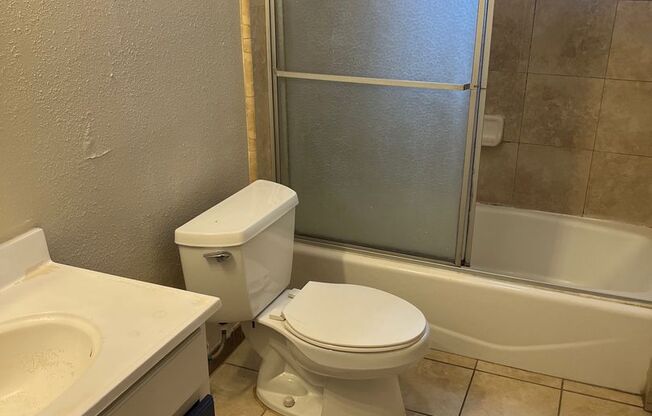 2 beds, 1 bath, $1,850