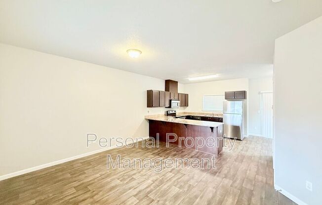 12600 NE 49th St.