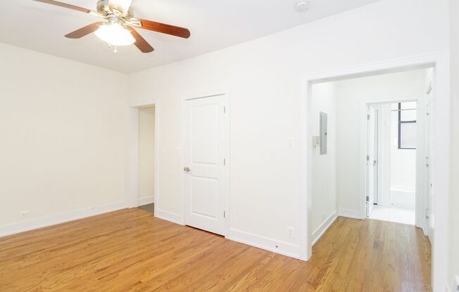 Studio, 1 bath, 379 sqft, $1,595, Unit 2888-1