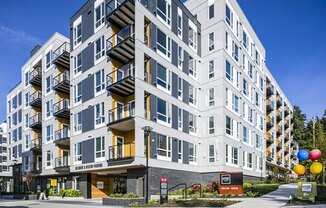 Hyde Square Apartments in Bellevue