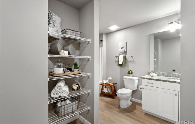 2 beds, 2 baths, 1,297 sqft, $2,200, Unit Biscayne Bay Place - 124