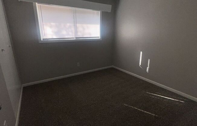 3 beds, 1 bath, $1,200