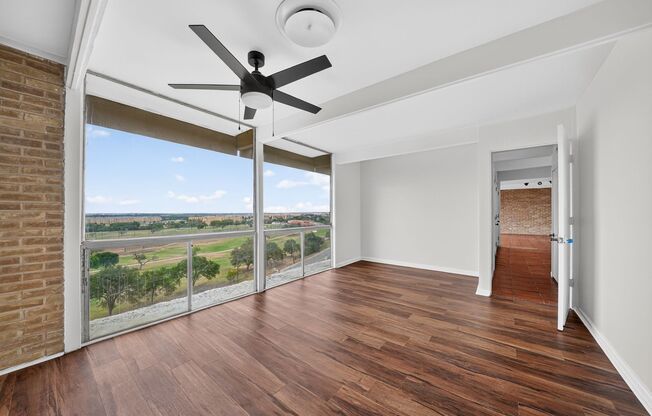 Four Oaks Apartments