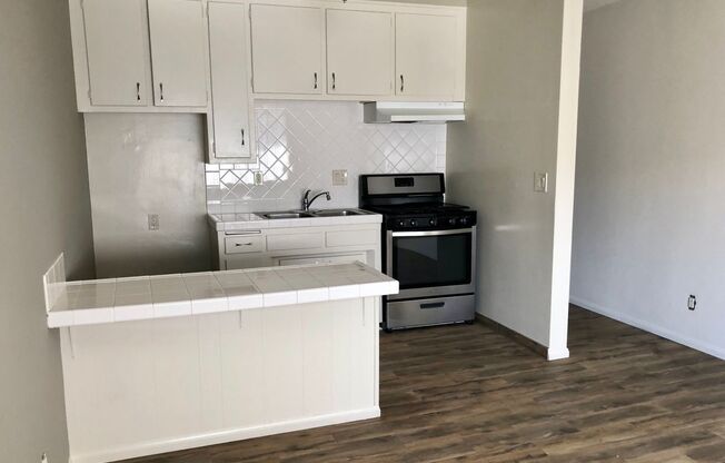 1 bed, 1 bath, $1,735, Unit 34