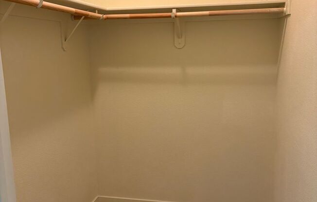 2 beds, 2 baths, 1,064 sqft, $2,271, Unit 1663 - 201