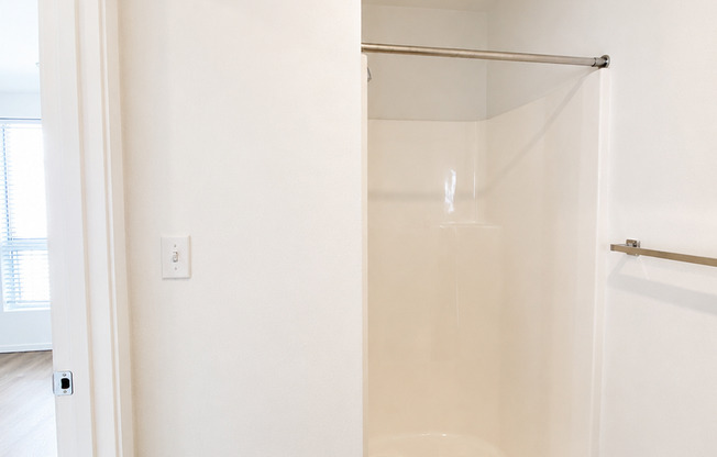 Studio, 1 bath, 189 sqft, $1,250, Unit 3204