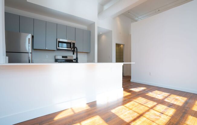 1 bed, 1 bath, 730 sqft, $1,808, Unit 100-405
