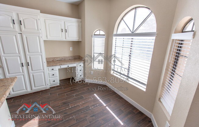 3 beds, 2.5 baths, 2,469 sqft, $2,525