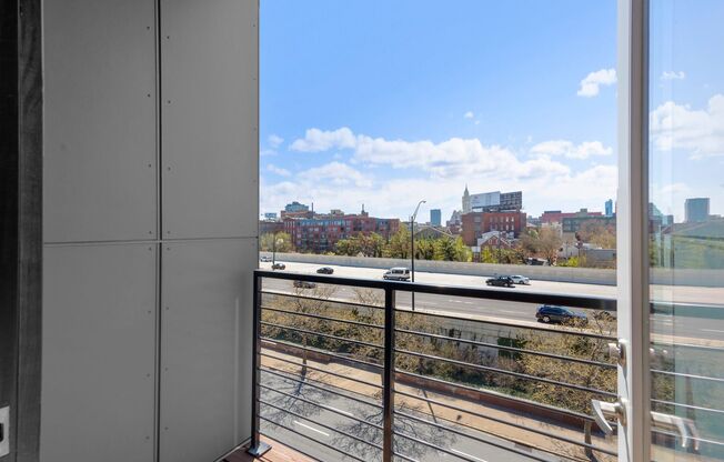 1 bed, 1 bath, 614 sqft, $2,120, Unit 423