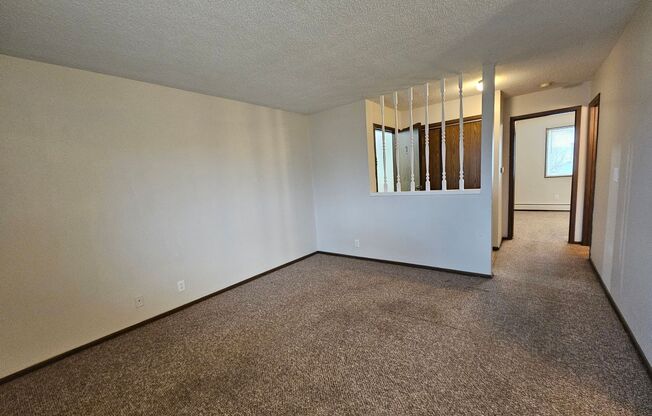 1 bed, 1 bath, $615, Unit 02