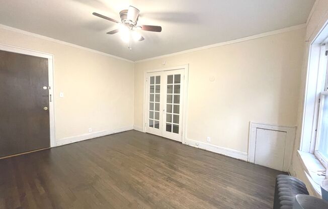 Studio, 1 bath, $875, Unit 23