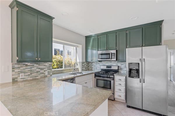 506 BOCCACCIO AVE