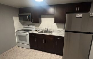 1550 SW 3 ST