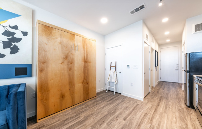Studio, 1 bath, 396 sqft, $1,024, Unit 1901-415