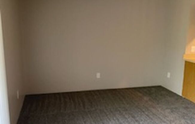 1 bed, 1 bath, 636 sqft, $710, Unit 507-111